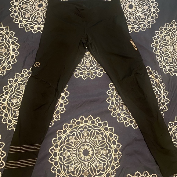 VIRUS Leggings - Picture 1 of 1